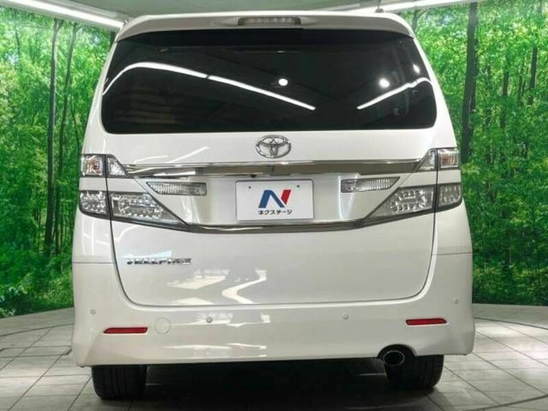 VELLFIRE-16