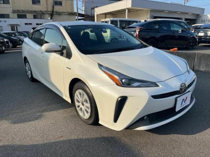 PRIUS-16