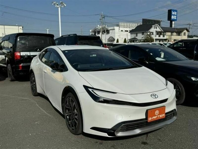 TOYOTA　PRIUS PHV