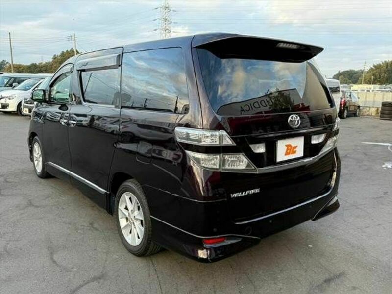 VELLFIRE-14