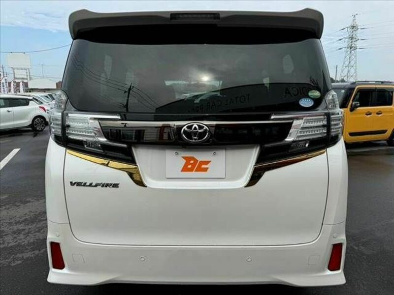 VELLFIRE-13