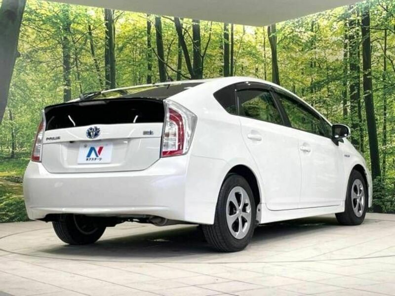 PRIUS-17