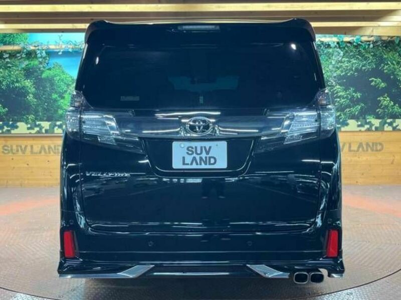 VELLFIRE-18