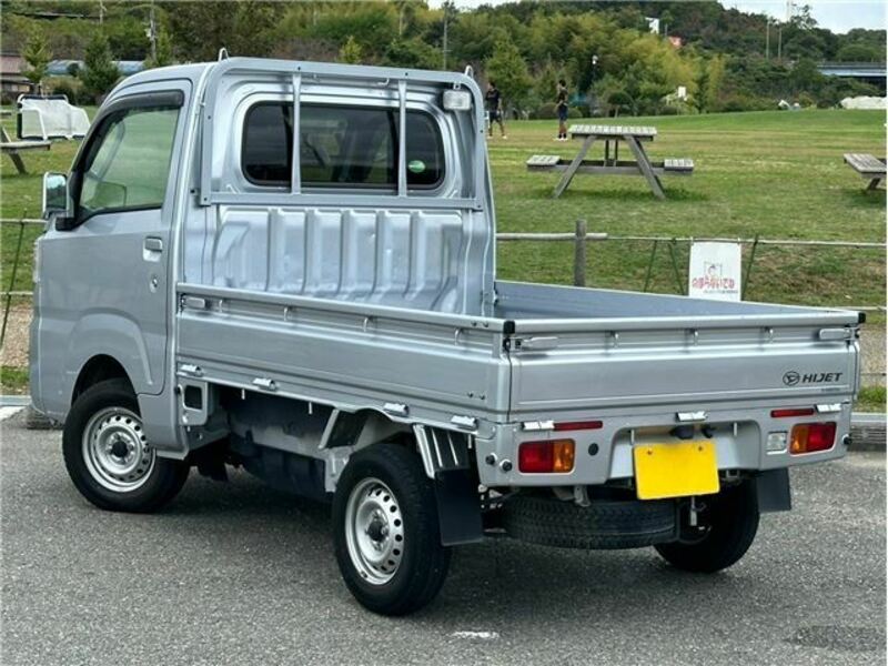 HIJET TRUCK-1