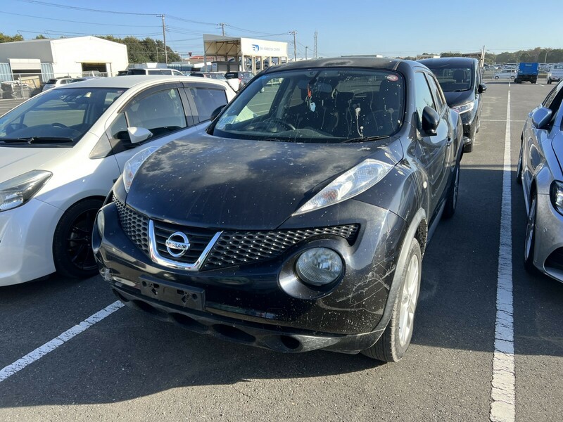 NISSAN　JUKE