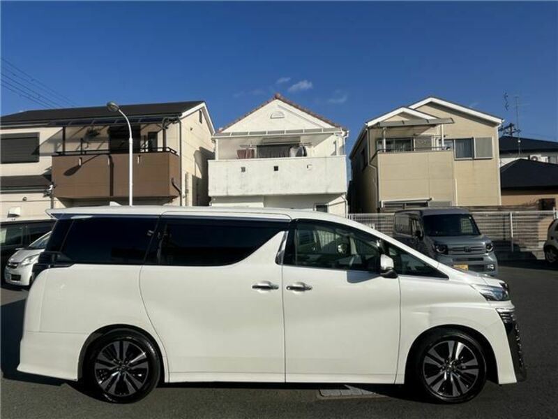 VELLFIRE-10