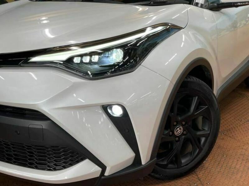 C-HR-7