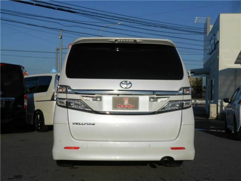 VELLFIRE-1