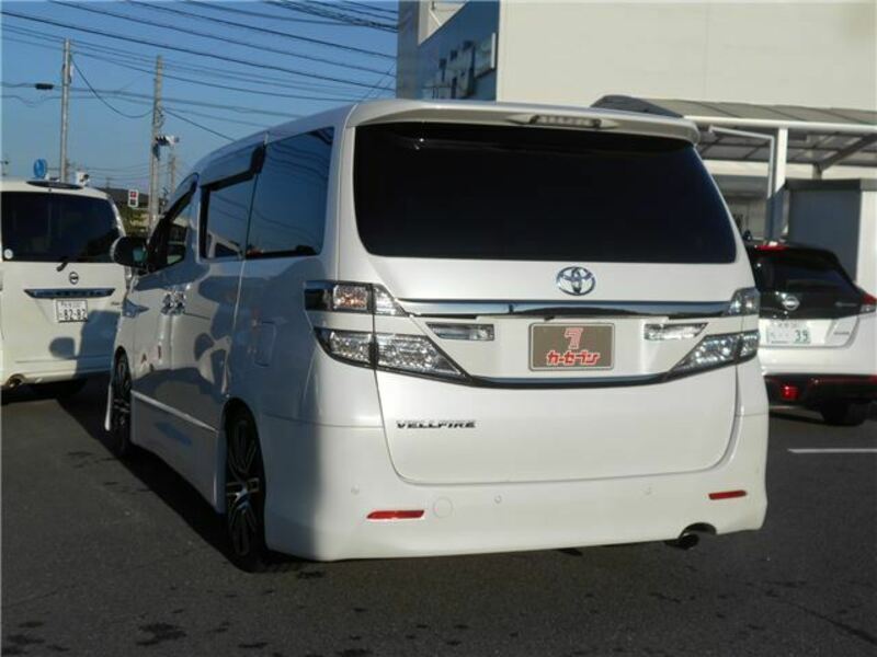 VELLFIRE-40