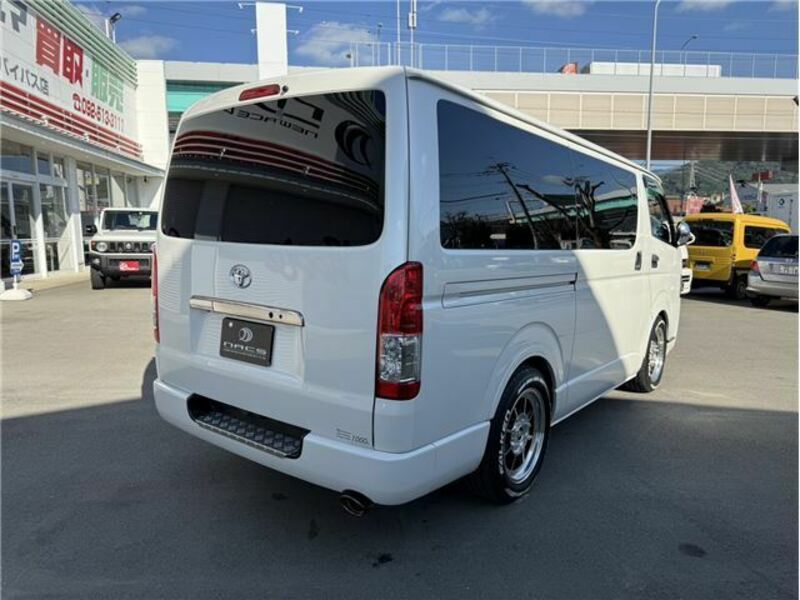 HIACE VAN-3