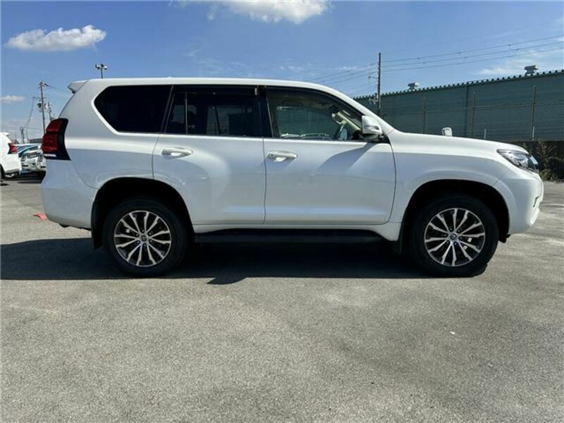 LAND CRUISER PRADO-5