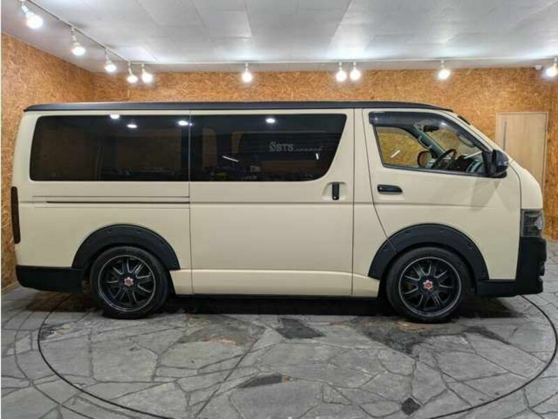 HIACE VAN-7