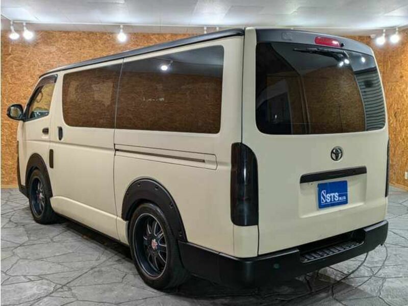 HIACE VAN-10