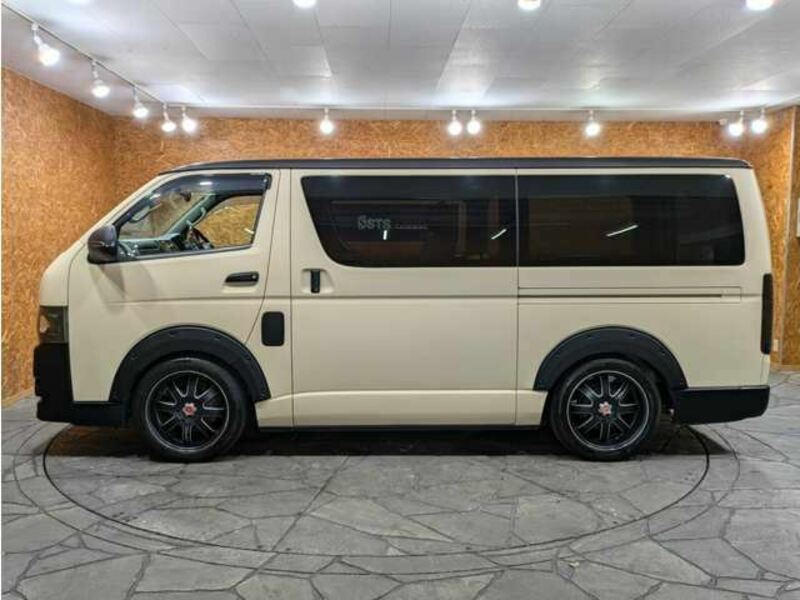 HIACE VAN-14