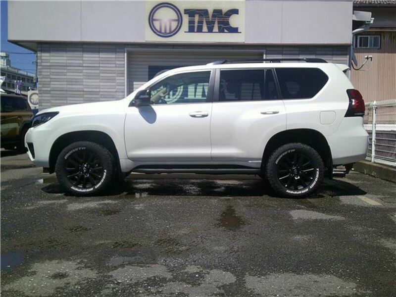 LAND CRUISER PRADO-2