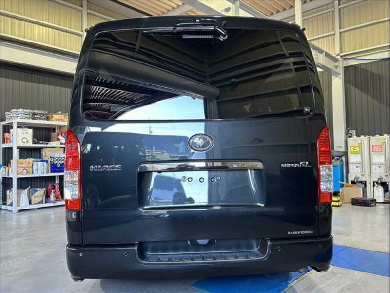 HIACE VAN-2