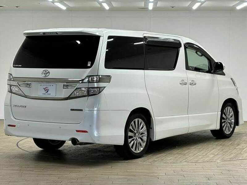 VELLFIRE-15