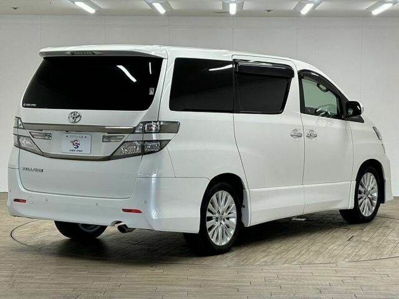 VELLFIRE-15