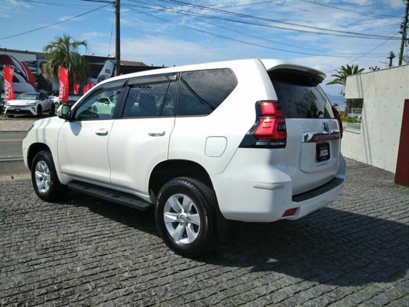 LAND CRUISER PRADO-3