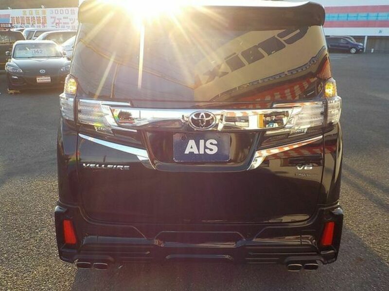 VELLFIRE-6