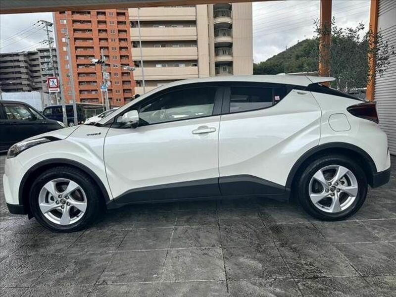 C-HR-8