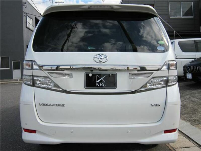 VELLFIRE-2