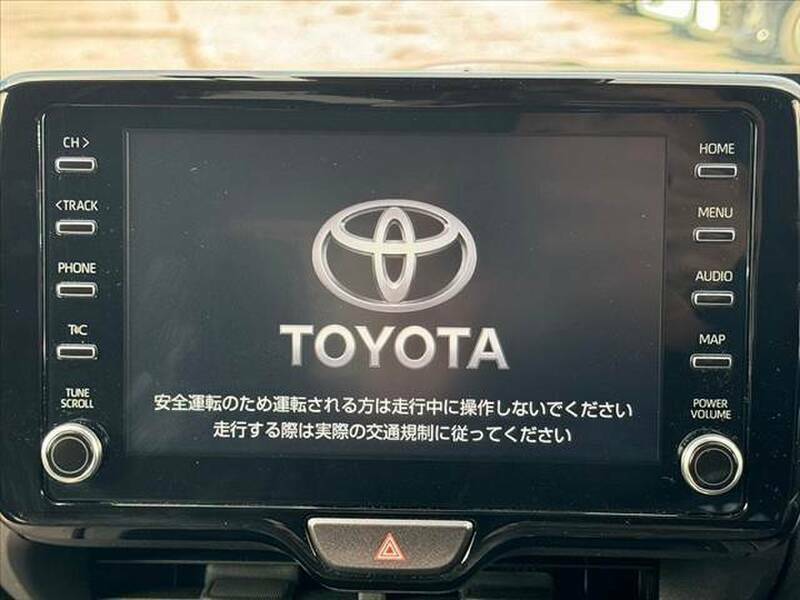 YARIS CROSS-2