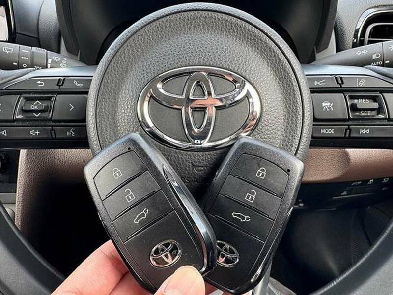 YARIS CROSS-3