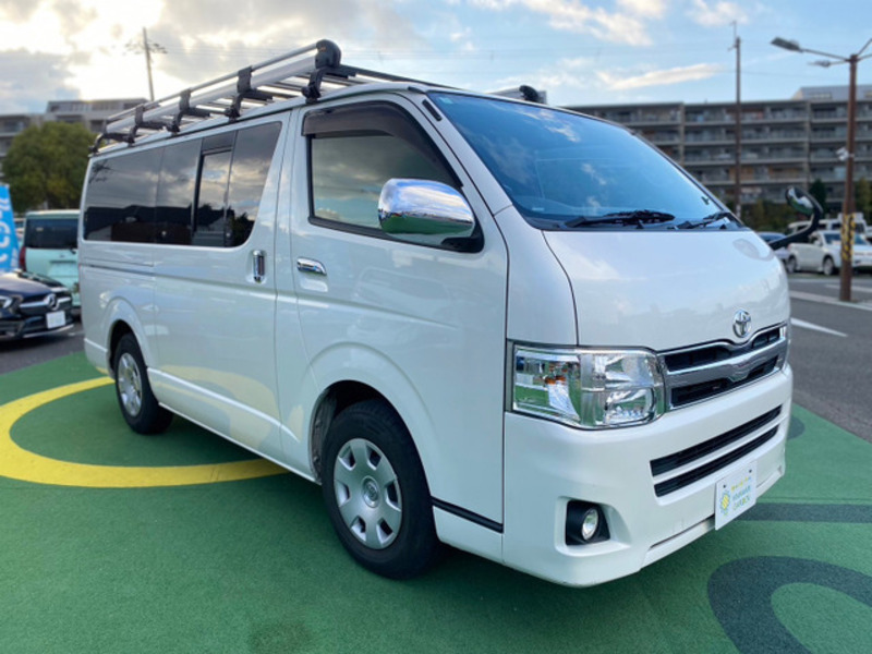 HIACE VAN-1