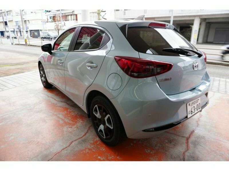 MAZDA2-6