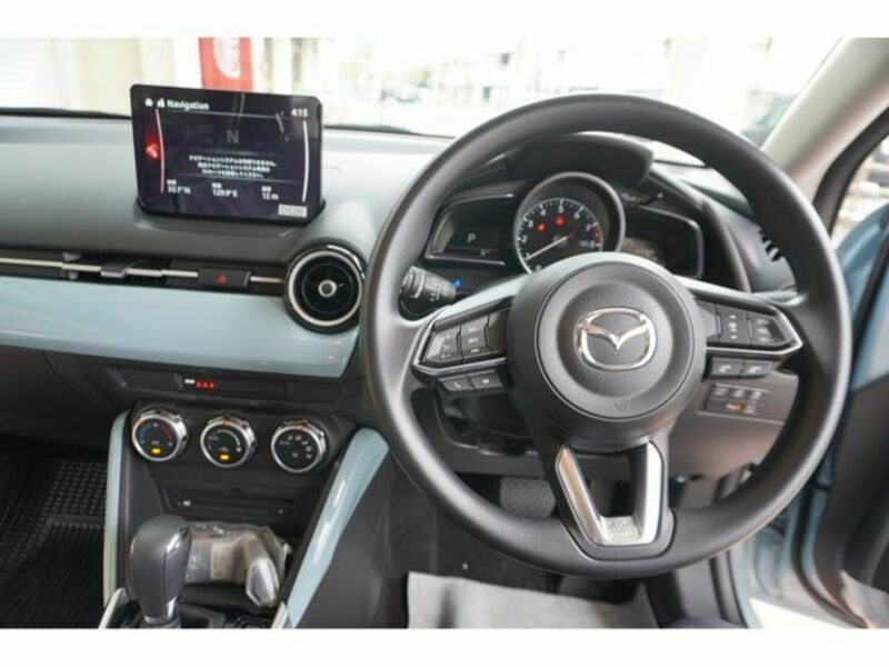 MAZDA2-18