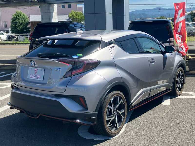 C-HR-4