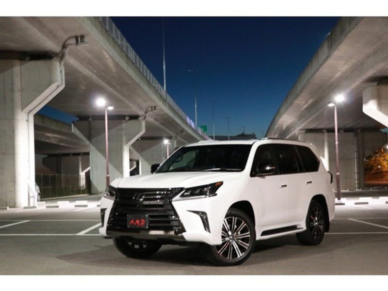 LEXUS　LX