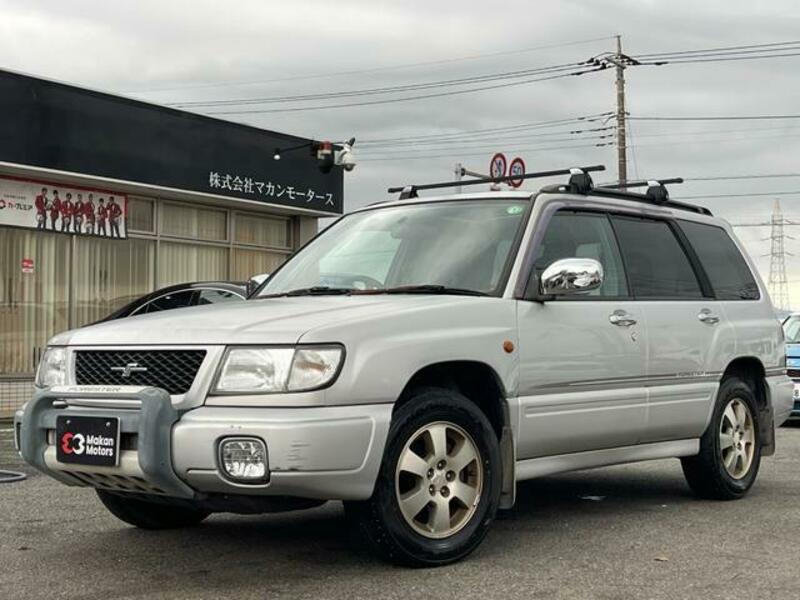 SUBARU　FORESTER