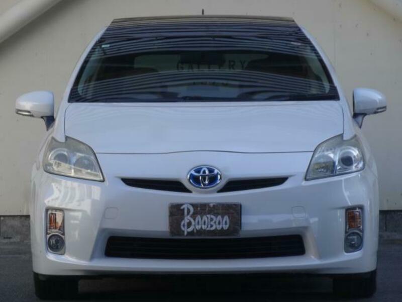 PRIUS-9