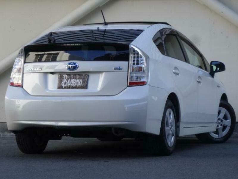 PRIUS-1