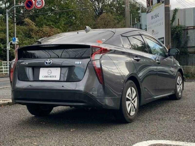 PRIUS-1