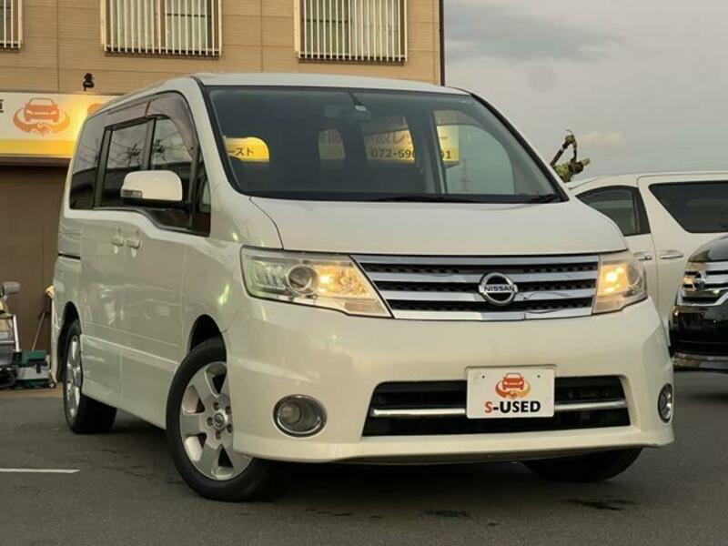 NISSAN　SERENA