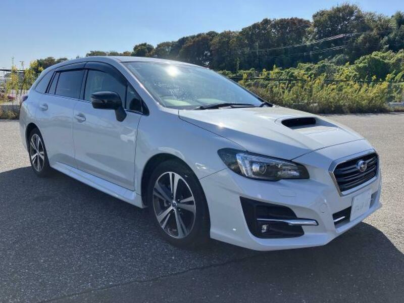 SUBARU　LEVORG