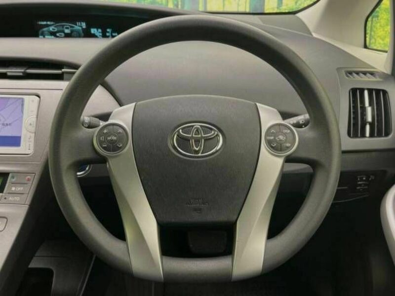 PRIUS-6