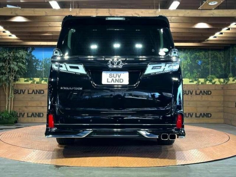 VELLFIRE-16