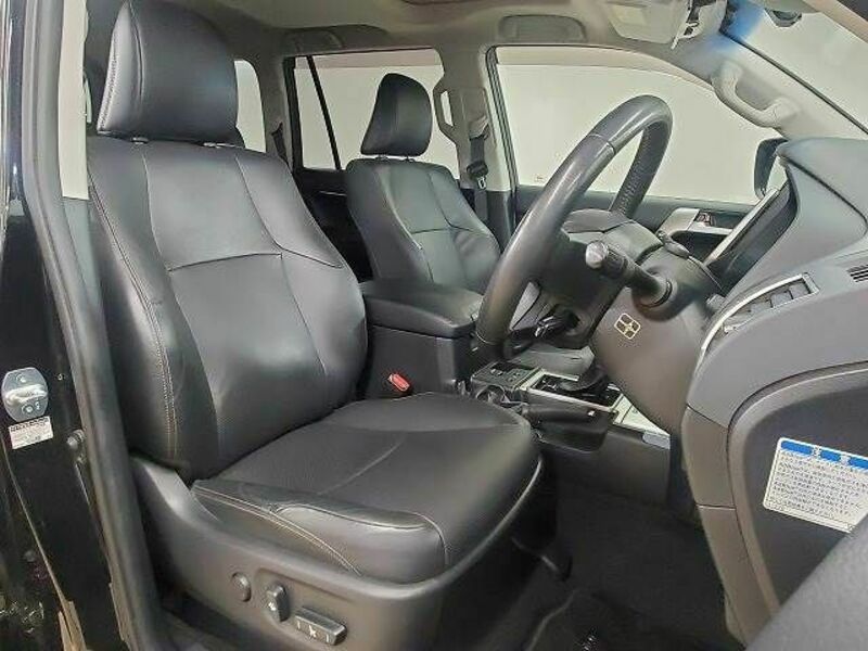 LAND CRUISER PRADO-4