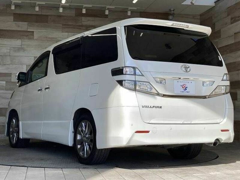 VELLFIRE-15