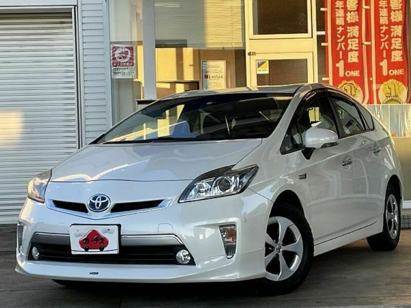 TOYOTA　PRIUS PHV