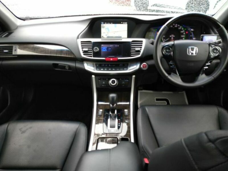 ACCORD HYBRID-8