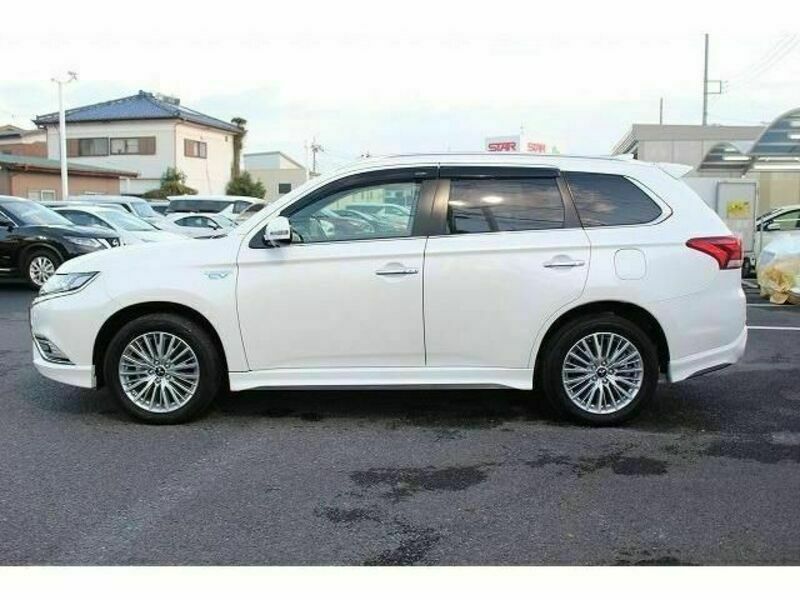 OUTLANDER PHEV-10