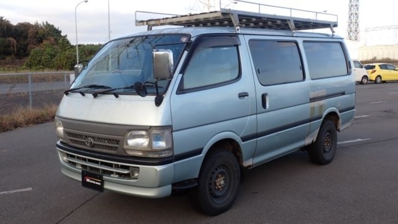 TOYOTA　Regiusace Van