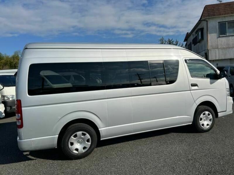 HIACE VAN-6