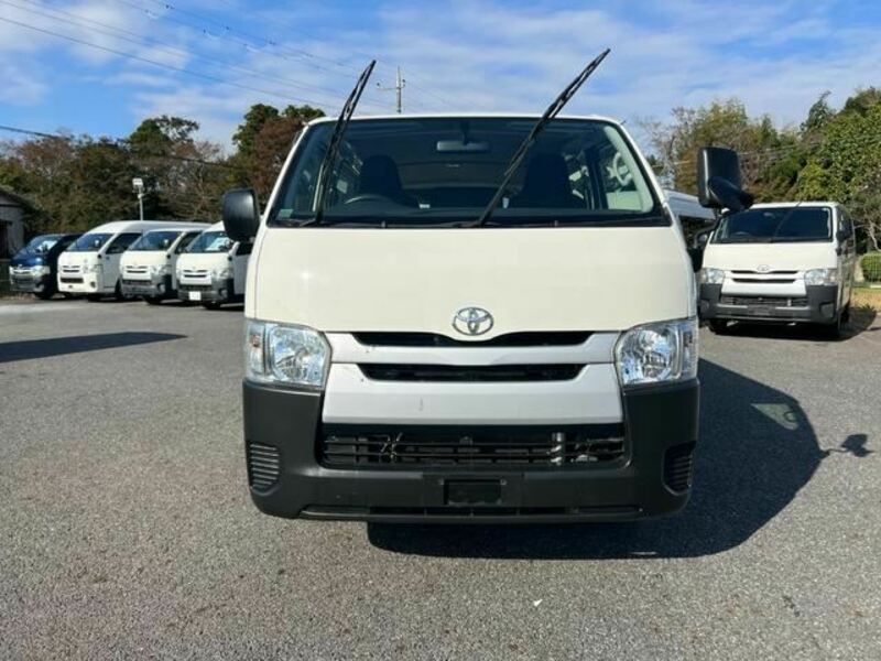 HIACE VAN-1