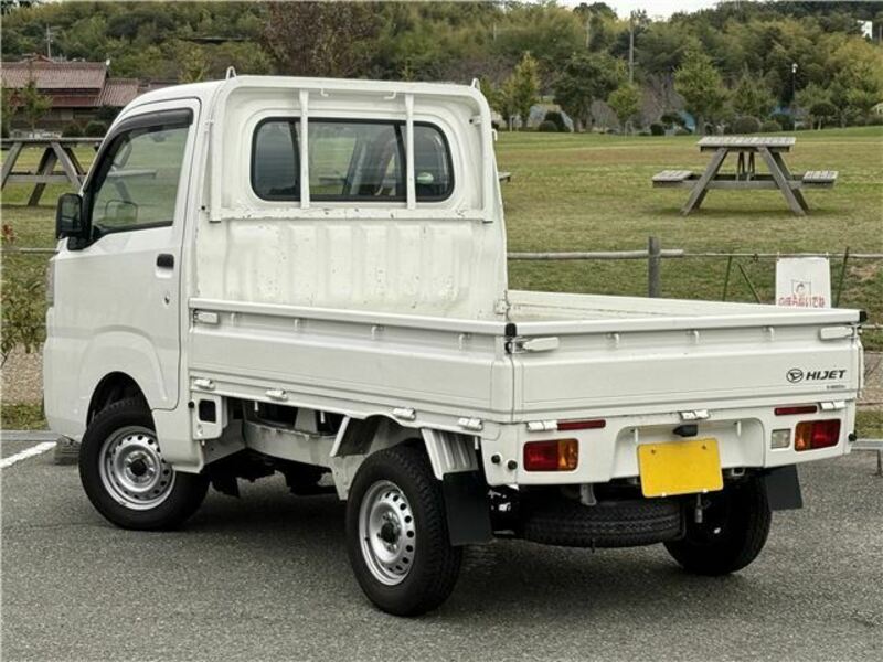 HIJET TRUCK-1